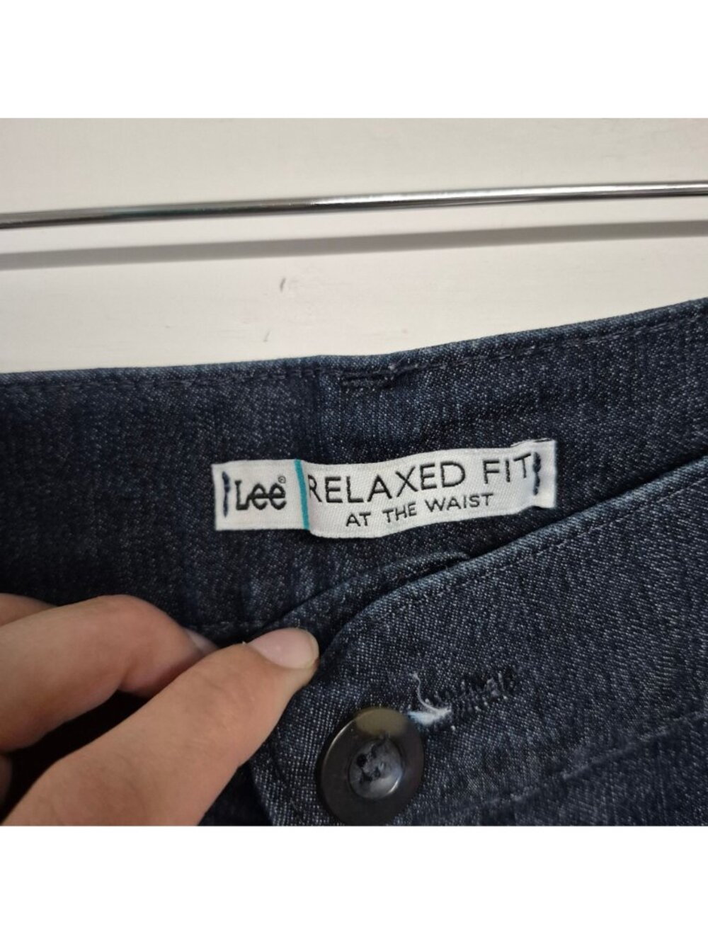 Lee Relaxed Fit Women's Dark Wash Denim Pants Size 16 Long - Picture 3 of 9